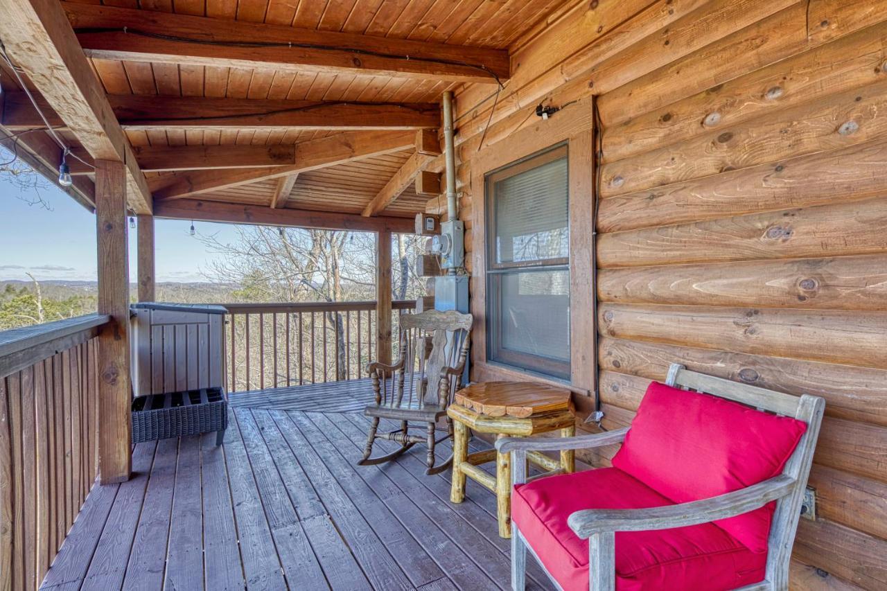 Serenity, A Rustic Log Cabin Retreat Sevierville Exterior foto